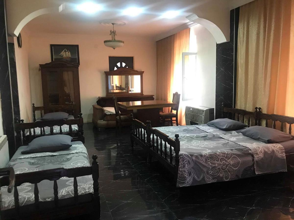 Twins Guest House By Black Sea Кобулети Екстериор снимка