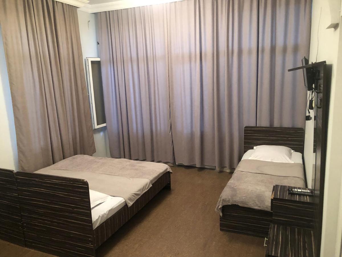 Twins Guest House By Black Sea Кобулети Екстериор снимка